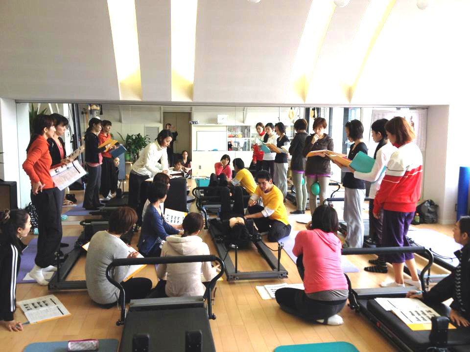 ピラティス　横浜　呼吸　初心者　難しい