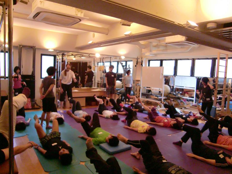 ピラティス　横浜　呼吸　初心者　難しい