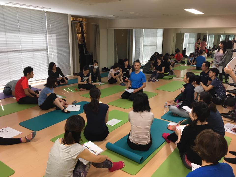 ピラティス　横浜　呼吸　初心者　難しい