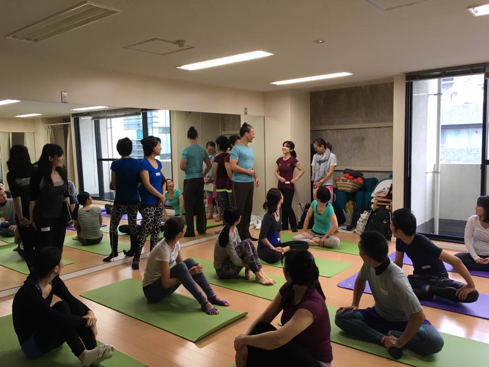 ピラティス　横浜　呼吸　初心者　難しい